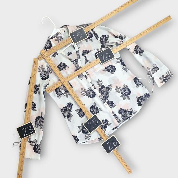 Candies Floral Blouse Womens Large V neck button up Long Sleeve Top - Picture 4 of 12